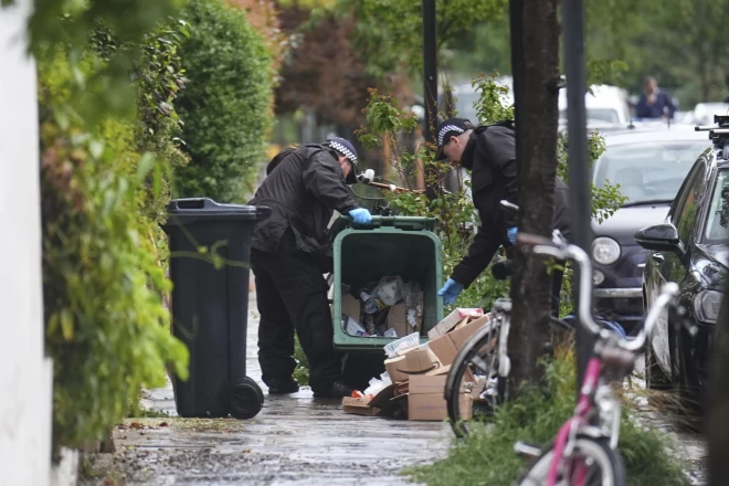 Policija turpina izmeklēšanu.