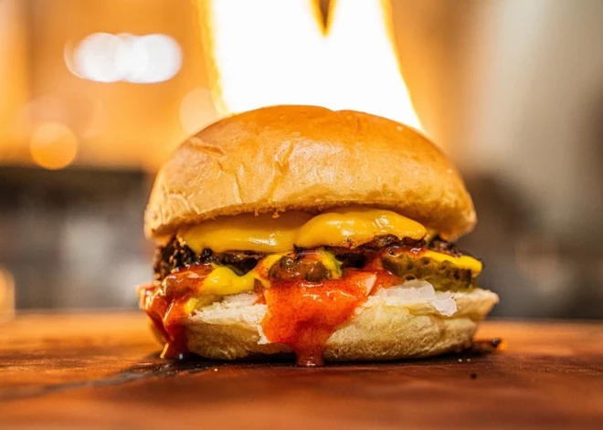 Valodnieki ievieš jaunu terminu “smašburgeram” – plānburgers