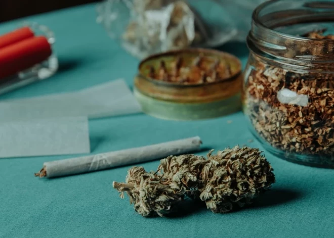 Valsts policija: medicīnisko marihuānu varētu atbalstīt, ja to nozīmētu ārsti