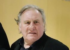 Francijas tiesa notiesā aktieri Žerāru Depardjē par seksuālu uzmākšanos filmēšanas laukumā