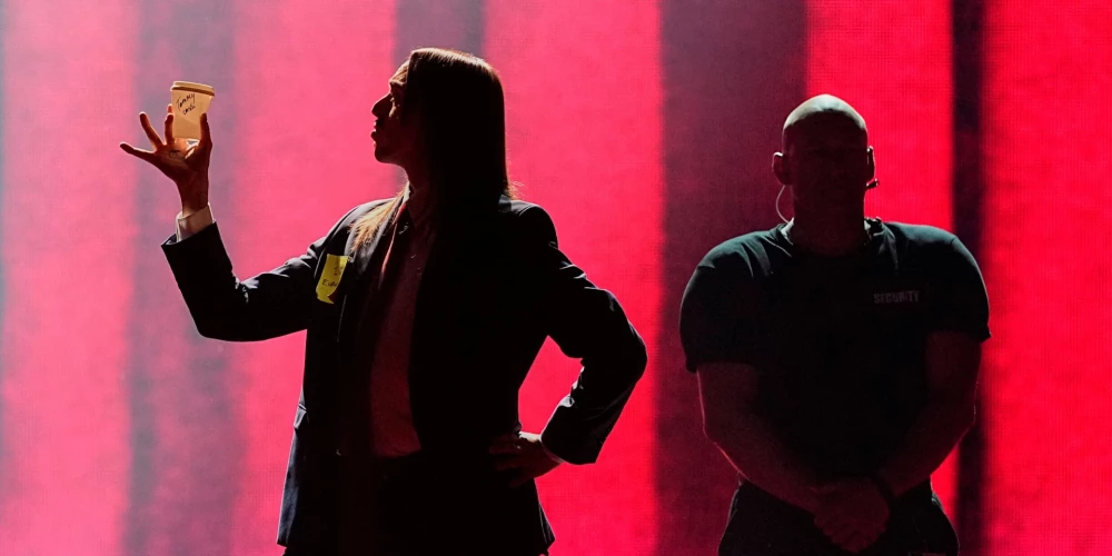 "Tommy Cash"  uz Eirovīzijas lielās skatuves.