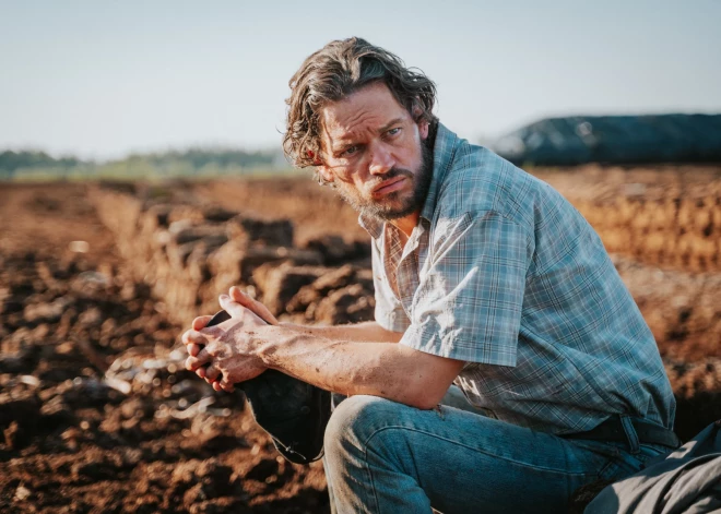 Ieskats filmā "Klajumā aiz meža".