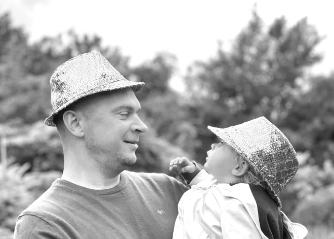 VIDEO: ūdenslīdēji pārmeklējuši Daugavu, meklējot bezvēsts pazudušo Jāni. "Mēs vēlamies viņu pienācīgi apglabāt."