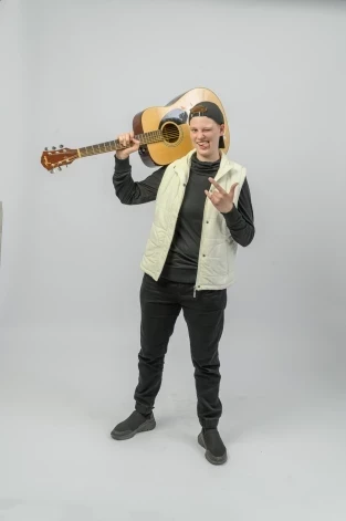 Lilita šovā "Caur ērkšķiem uz...".