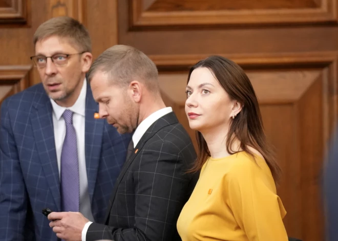 Opozīcija rosina atcelt procentu likmes, ja kredītiestāde nespēj klientu apkalpot vēlamajā valodā