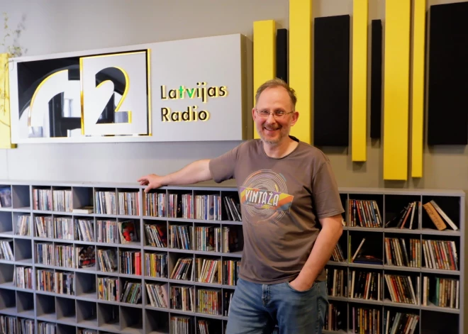 "Mana nonākšana te bija likteņa nejaušība," - Roberts Buivids jau 30 gadu strādā Latvijas Radio