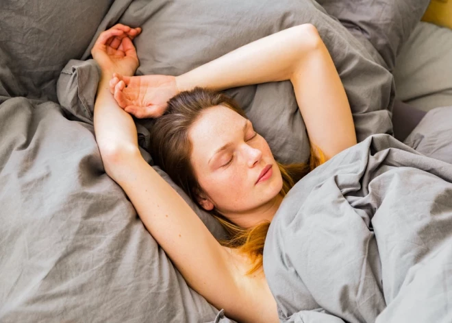 PVO brīdina: nakts darbs un neizgulēšanās palielina vēža risku