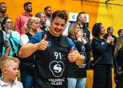 Valmieriešu fani var līksmot (foto: "Valmiera Glass"/"Vidzemes Augstskola" / "Facebook")