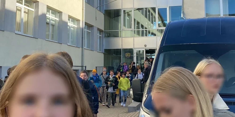Apsūdzētais savu vainu noziedzīgā nodarījuma izdarīšanā pilnībā atzina un pauda nožēlu.