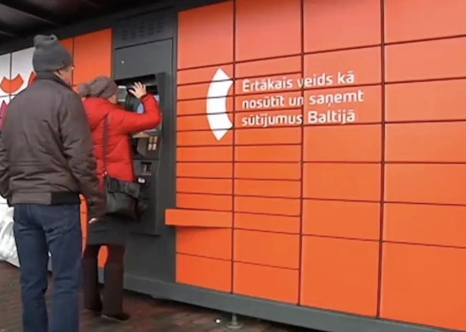 "Omniva" pakomātos kāds prettiesiski ievietojis partijas "Latvija pirmajā vietā" politisko aģitāciju