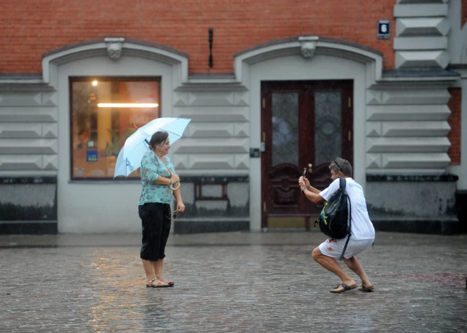 В пятницу ожидаются сильные дожди и даже мокрый снег
