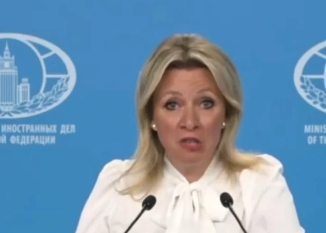 Neadekvāta izskata Krievijas runassieva Marija Zaharova nolamā Zelenski