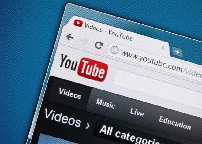 YouTube при помощи ИИ начнет вставлять рекламу в самый интересный момент роликов