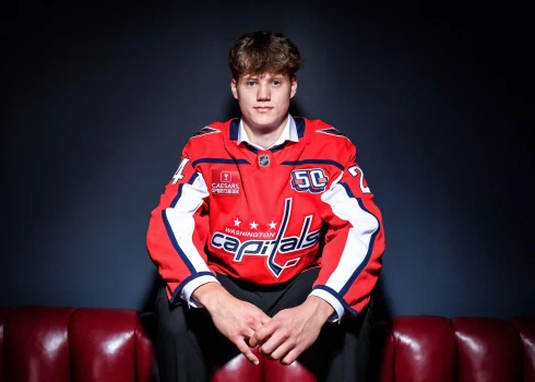 Ēriku Mateiko 2024. gada NHL draftā ar 90. numuru draftēja Vašingtonas "Capitals".