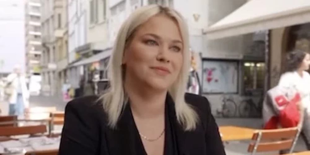 Igauņu dziedātāja Trīnu Kivilāna.