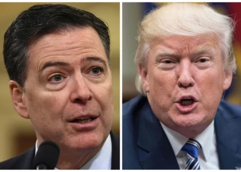 Коми был директором ФБР с 2013 по 2017 годы, пока его не уволил Трамп, которого Коми публично критиковал.