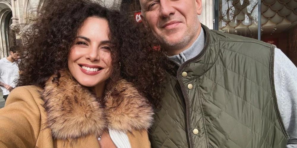 Орыс әйелі күйеуін жұдырықтауда Жалаңаш кино актерлері