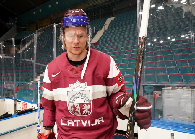 Varbūt ievainojamāki nekā parasti. Mūsu hokejistiem Ābola debijā ļoti svarīga spēle pret Somiju
