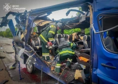 Krievijas triecienā reisa autobusam Sumu apgabalā nogalināti deviņi cilvēki