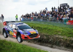 Seska ekipāža Portugāles rallija noslēdzošās dienas ievadā divos ātrumposmos iekļūst desmitniekā