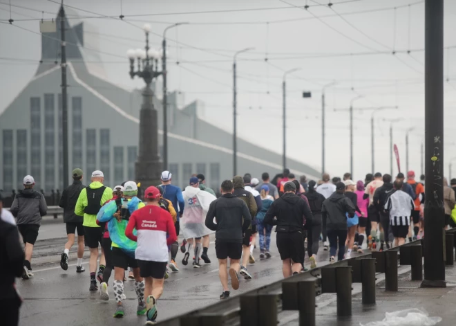 Svētdien, 18. maijā, "Rimi" Rīgas maratonā norisinājās sacensības četrās distancēs - maratonā, pusmaratonā, desmit kilometrus un 5,7 kilometros. 35. Rīgas maratonā kopumā uz starta izgāja vairāk nekā 40 000 dalībnieku, kļūstot par visu laiku lielāko skriešanas pasākumu reģionā.