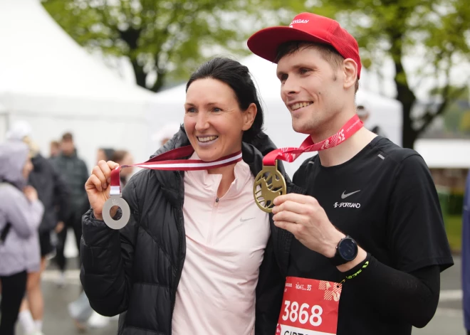 Svētdien, 18. maijā, "Rimi" Rīgas maratonā norisinājās sacensības četrās distancēs - maratonā, pusmaratonā, desmit kilometrus un 5,7 kilometros. 35. Rīgas maratonā kopumā uz starta izgāja vairāk nekā 40 000 dalībnieku, kļūstot par visu laiku lielāko skriešanas pasākumu reģionā.