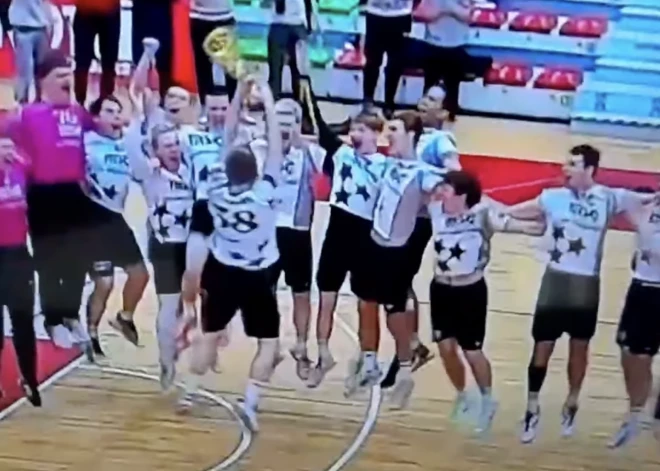 VIDEO: Murjāņu Sporta ģimnāzijas handbolisti pirmo reizi kļuvuši par Latvijas čempioniem