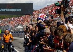 Pagājušajā sezonā ceturto reizi pēc kārtas par čempionu kļuva nīderlandietis Makss Verstapens, bet Konstruktora kausā uzvaru svinēja "McLaren".