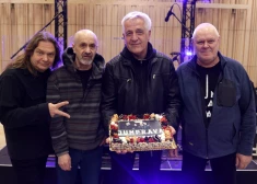 FOTO: “Jumprava” Liepājā sāk vasaras koncerttūri ar stāvovācijām