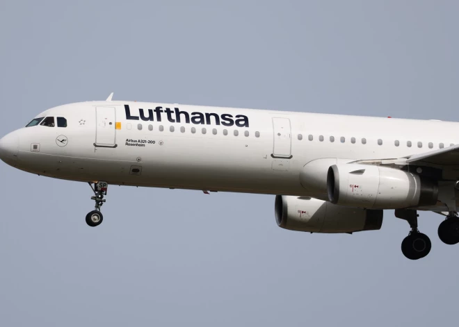 “Lufthansa” lidmašīna 10 minūtes lidojusi bez neviena pilota, atklāts ziņojumā