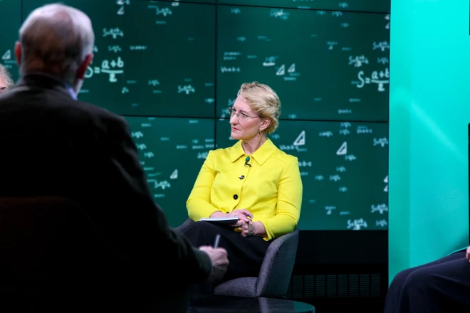 Diskusijā piedalījās izglītības un zinātnes ministre Dace Melbārde.