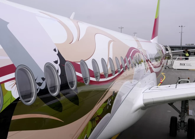 Satiksmes ministrija: lidsabiedrības "airBaltic" uzdevums ir kļūt neatkarīgai no valsts finansējuma