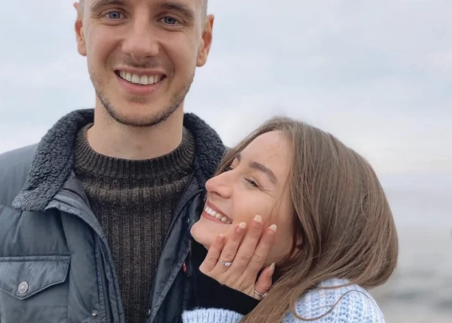 Lielbritānijas Eirovīzijas zvaigzne Šveicē pazaudējusi savu laulības gredzenu. "Man būs nervu sabrukums!"