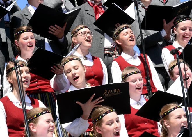 Dziesmu un deju svētki bērniem būs fiziski intensīvi: ieteikumi vecākiem