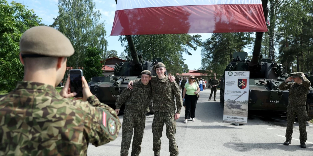 Pērn noslēdzās valsts aizsardzības dienesta pirmais un otrais iesaukums, kuros iesaukti 578 karavīri.