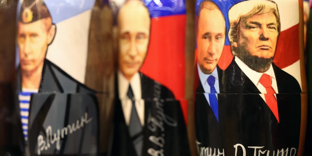 "Matrjoškas" rotaļlietas ar Krievijas diktatoru Vladimiru Putinu un ASV prezidentu Donaldu Trampu.