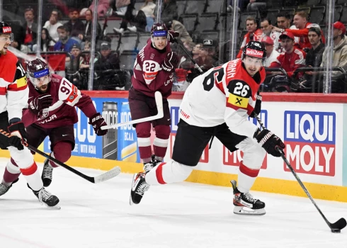 Latvija pagaidām dzenās pakaļ Austrijai.