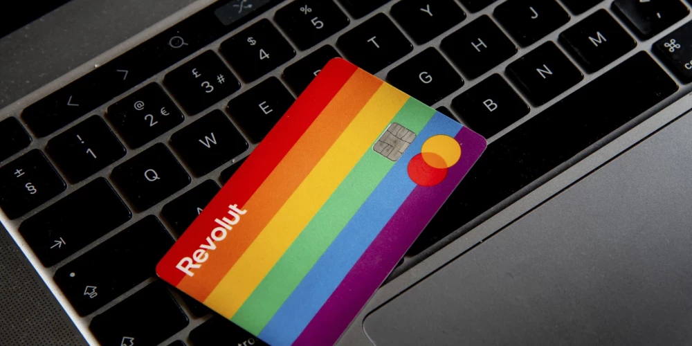 Revolut bankas karte.