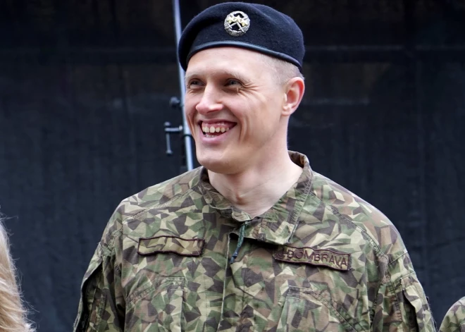 Латвии нужен новый "железный занавес": Домбрава требует полного закрытия границы с Россией и Беларусью