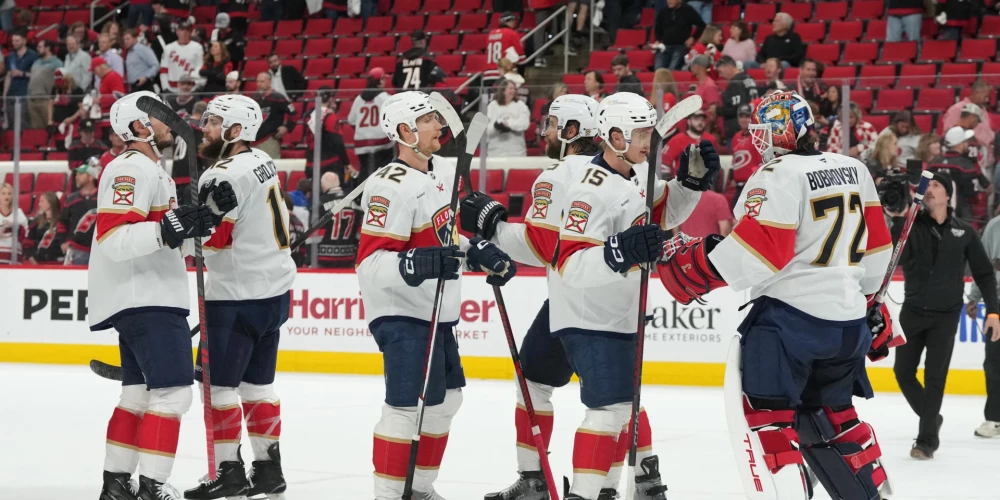 Floridas "Panthers" komanda otrdien bez latviešu aizsarga Uvja Jāņa Balinska pieteikumā izcīnīja uzvaru Nacionālās hokeja līgas Stenlija kausa pusfināla pirmajā spēlē.