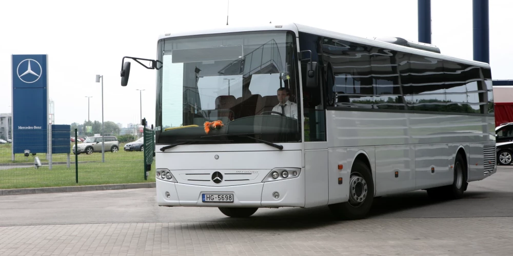 Šoferu trūkuma dēļ "Liepājas autobusu parks" atcēlis piecus reisus Ogres un Liepājas virzienā.
