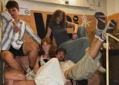 Pašmāju mūzikā ar debijas albumu sevi piesaka jaunā indie grupa "Tante gaida"