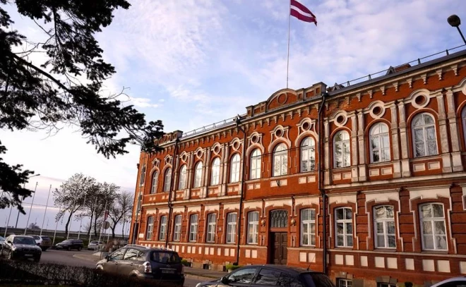 Uz Daugavpils pilsētas domes 15 deputātu vietām pretendē 156 kandidāti no desmit sarakstiem.
