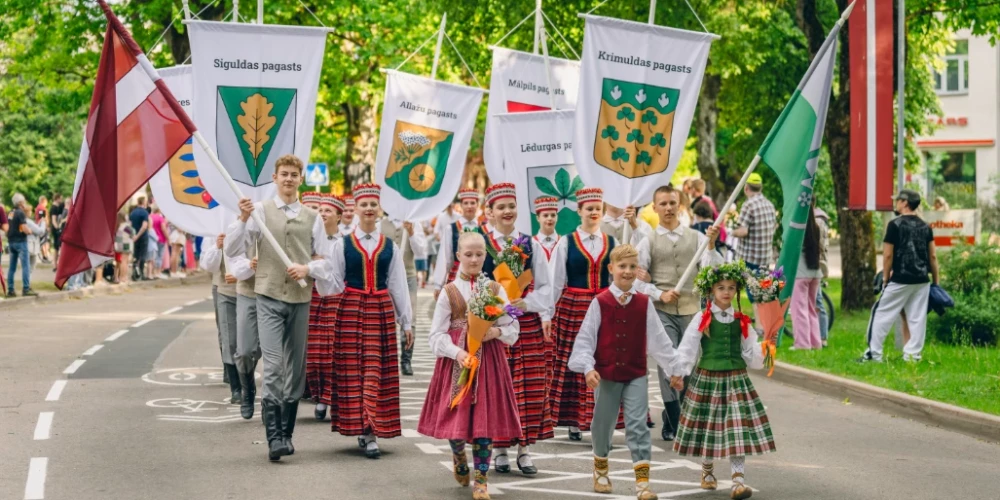 Siguldā notiks arī ierastā svētku parāde.