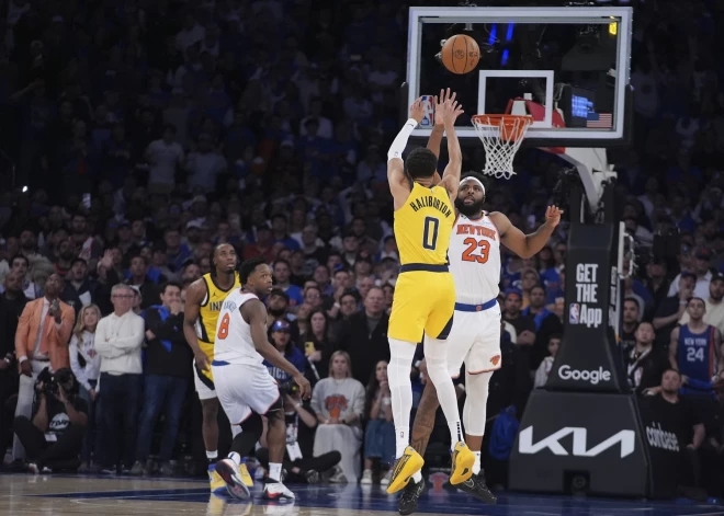 "Pacers" neticami atspēlējas un papildlaikā pret "Knicks" nokārto pirmo uzvaru Austrumu finālā