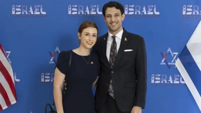 Vašingtonā bruņots terorists nonāvējis Izraēlas vēstniecības darbiniekus - Sāru Milgramu un Jaronu Liščinski.