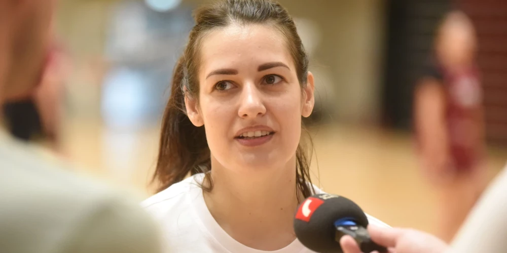 Latvijas sieviešu basketbola izlases spēlētāja Ieva Pulvere.