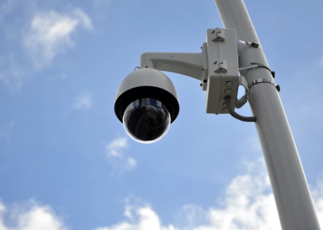 Krievi Eiropā uzlauzuši tūkstošiem novērošanas kameru