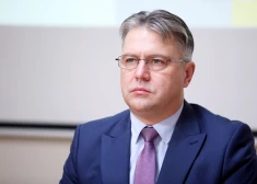 Tiesībsargs atkārtoti neierodas uz Saeimu; publiskajā telpā izskan bažas par “draudzību ar zaļo pūķi”