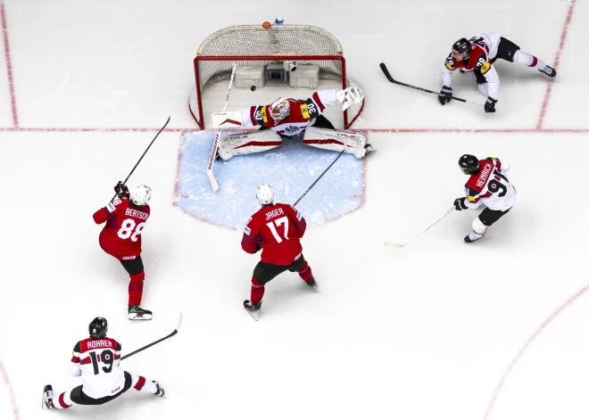 Команды США и Швейцарии вышли в полуфинал чемпионата мира по хоккею